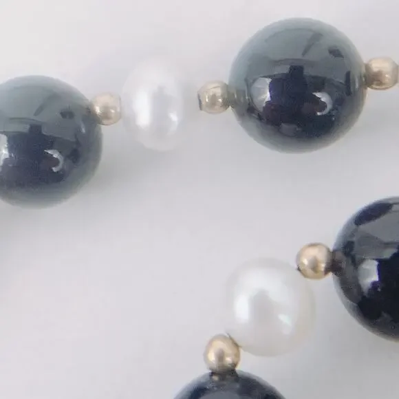 VTG Genuine Pearl & Black Glass 1950s Necklace w/ 14K Gold Filigree Clasp